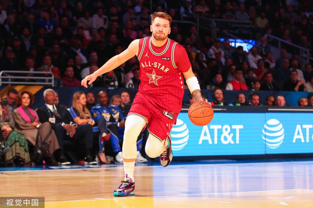 斯维奇镇逼 斯维奇镇逼