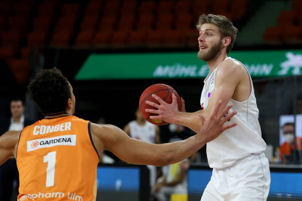 的定点投篮 的定点投篮