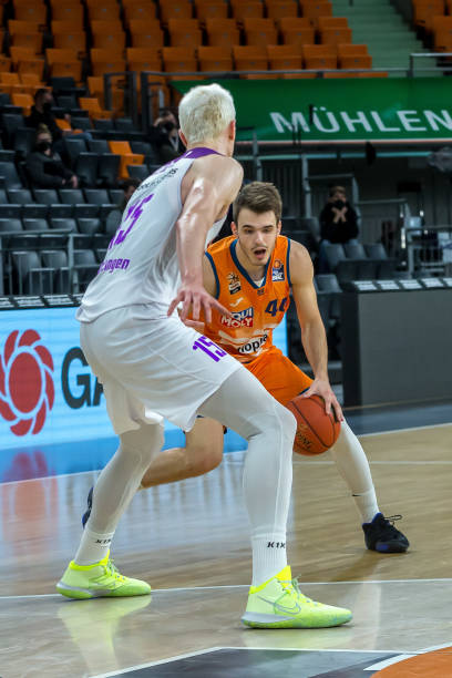 20扳回一 20扳回一