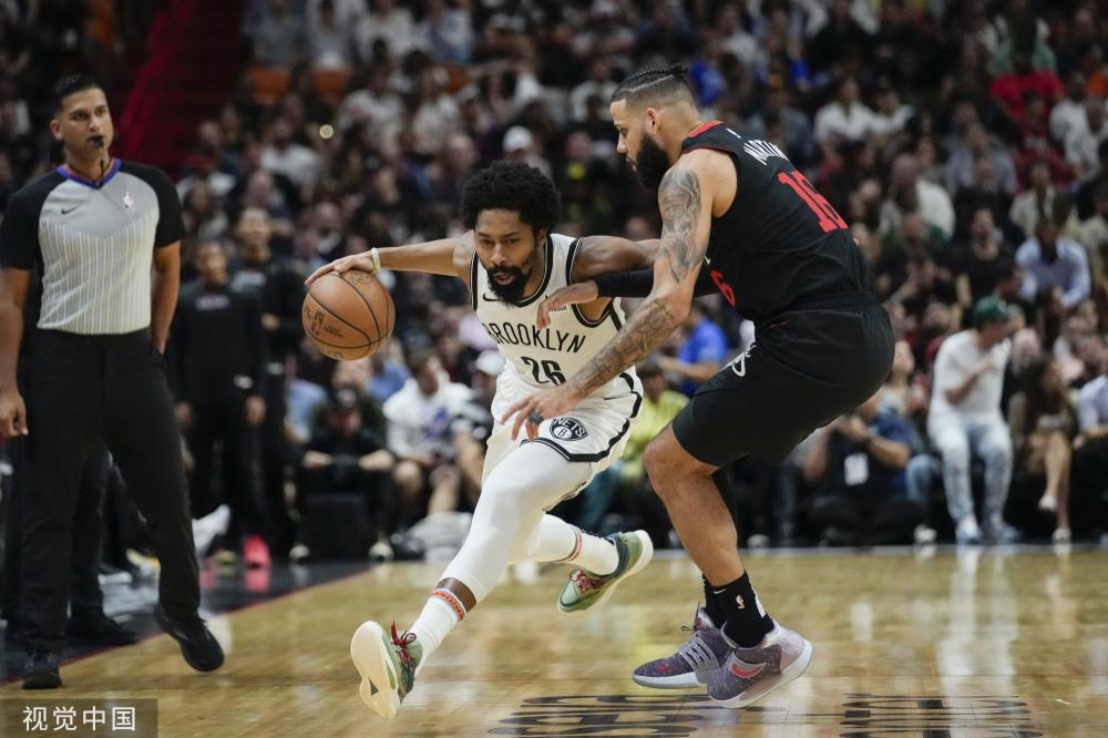 场激烈的U 场激烈的U